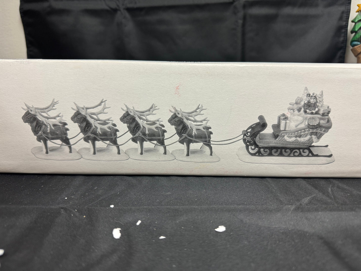 Sleigh And Eight Tiny Reindeer