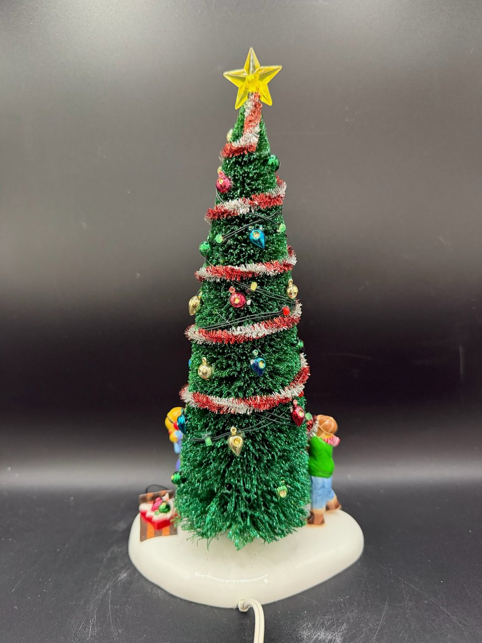Main Street Christmas Tree