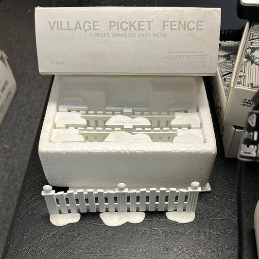 Village Picket Fence 4 Pieces Enameled Cast Metal