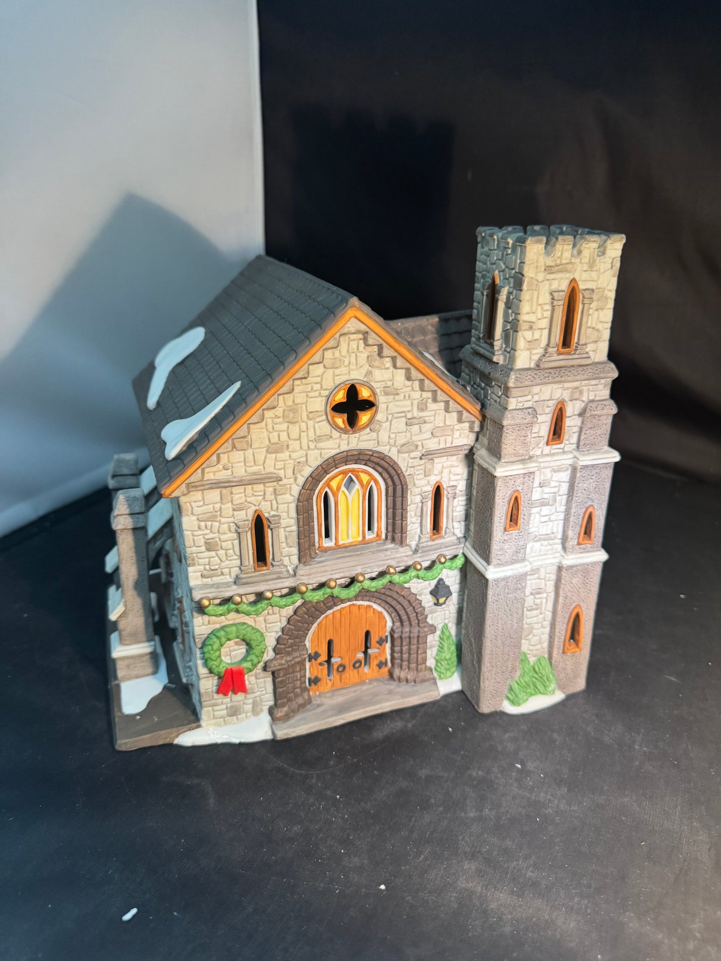 Whittlesbourne Church - Read Description