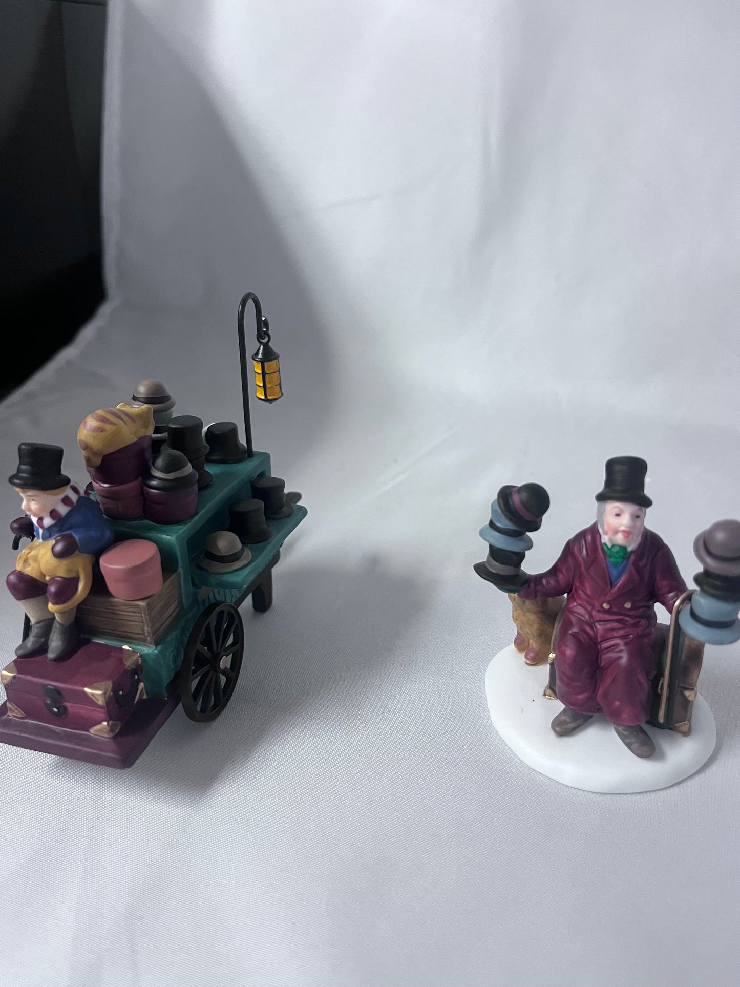 Chelsea Market Hat Monger And Cart