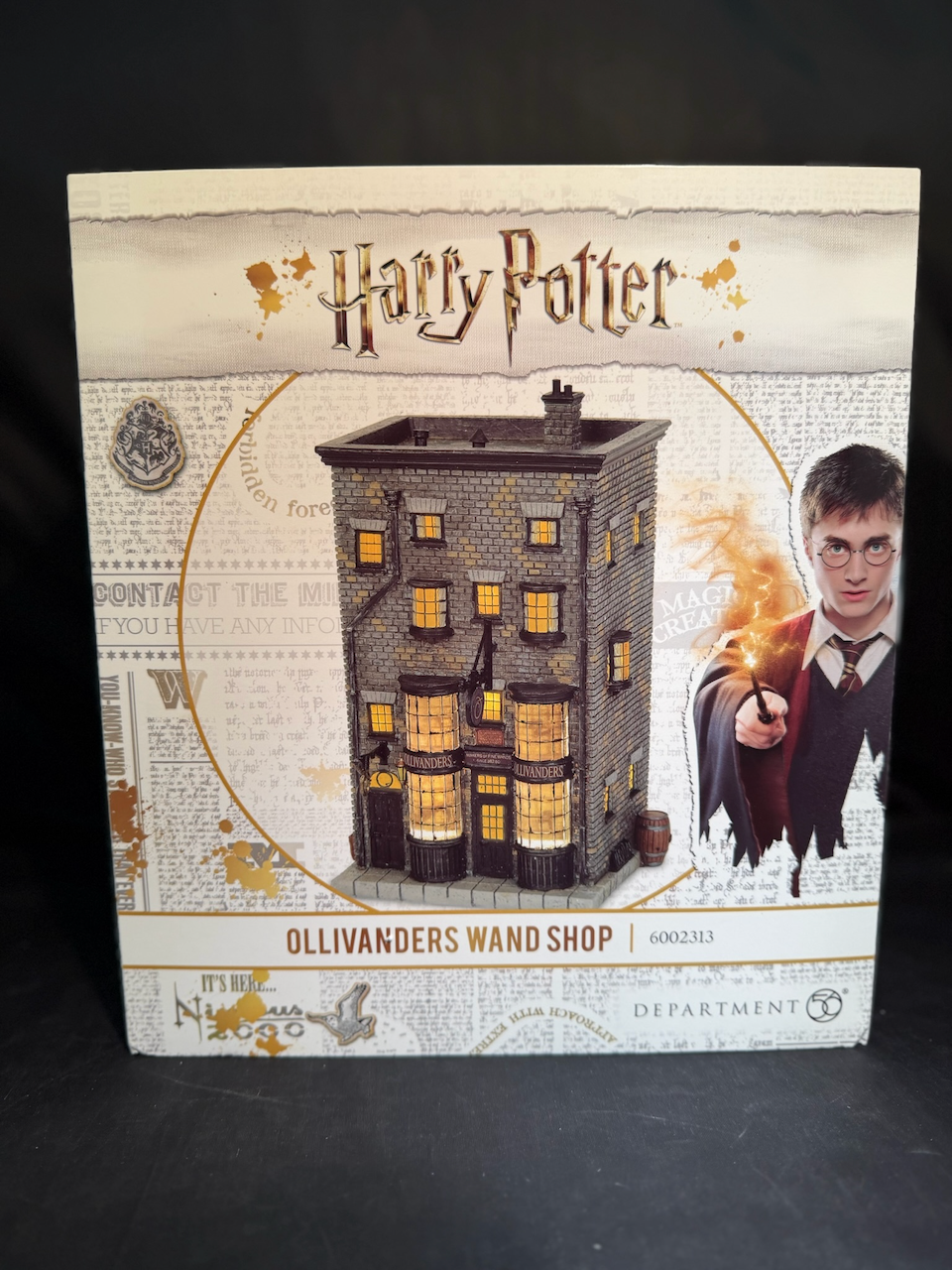 Ollivanders Wand Shop (Lighted)