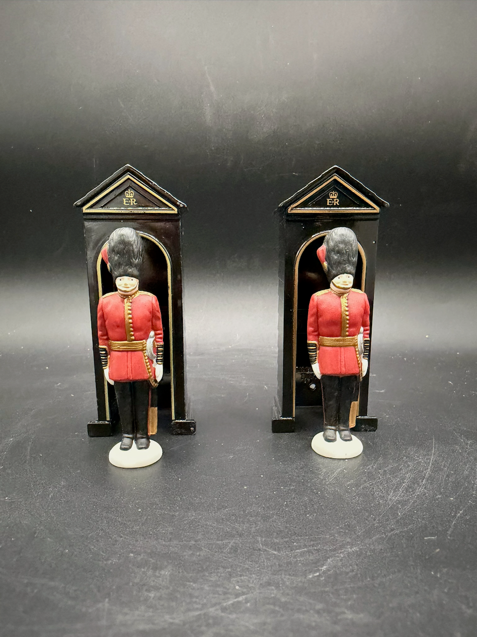 Ramsford Palace Set Of 17