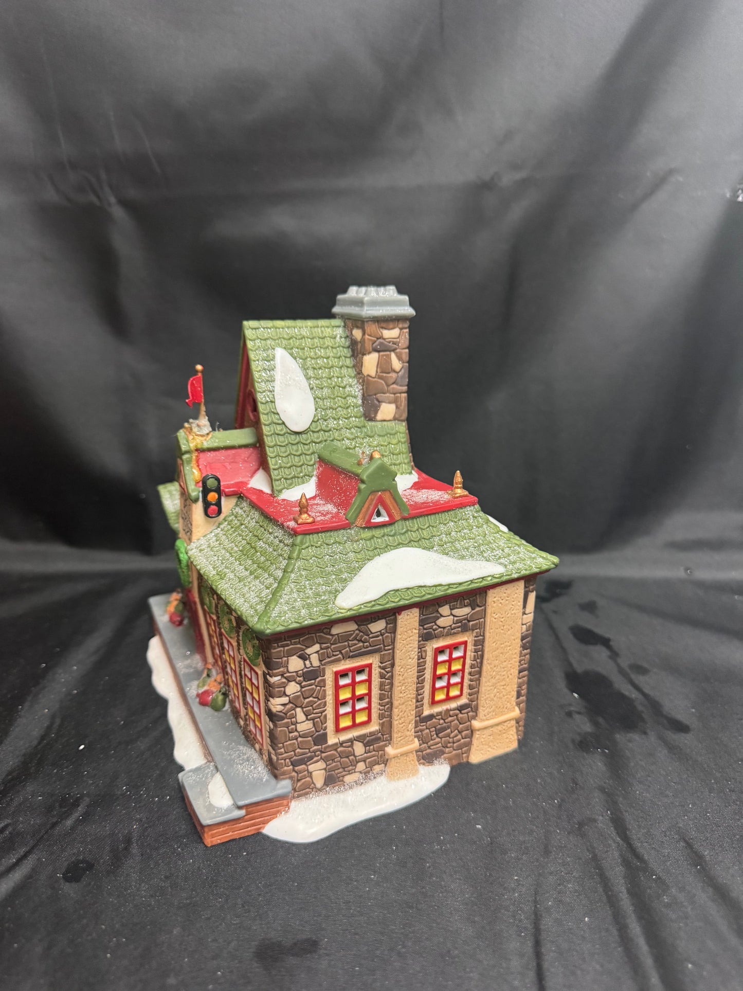 North Pole Express Depot - Read Description
