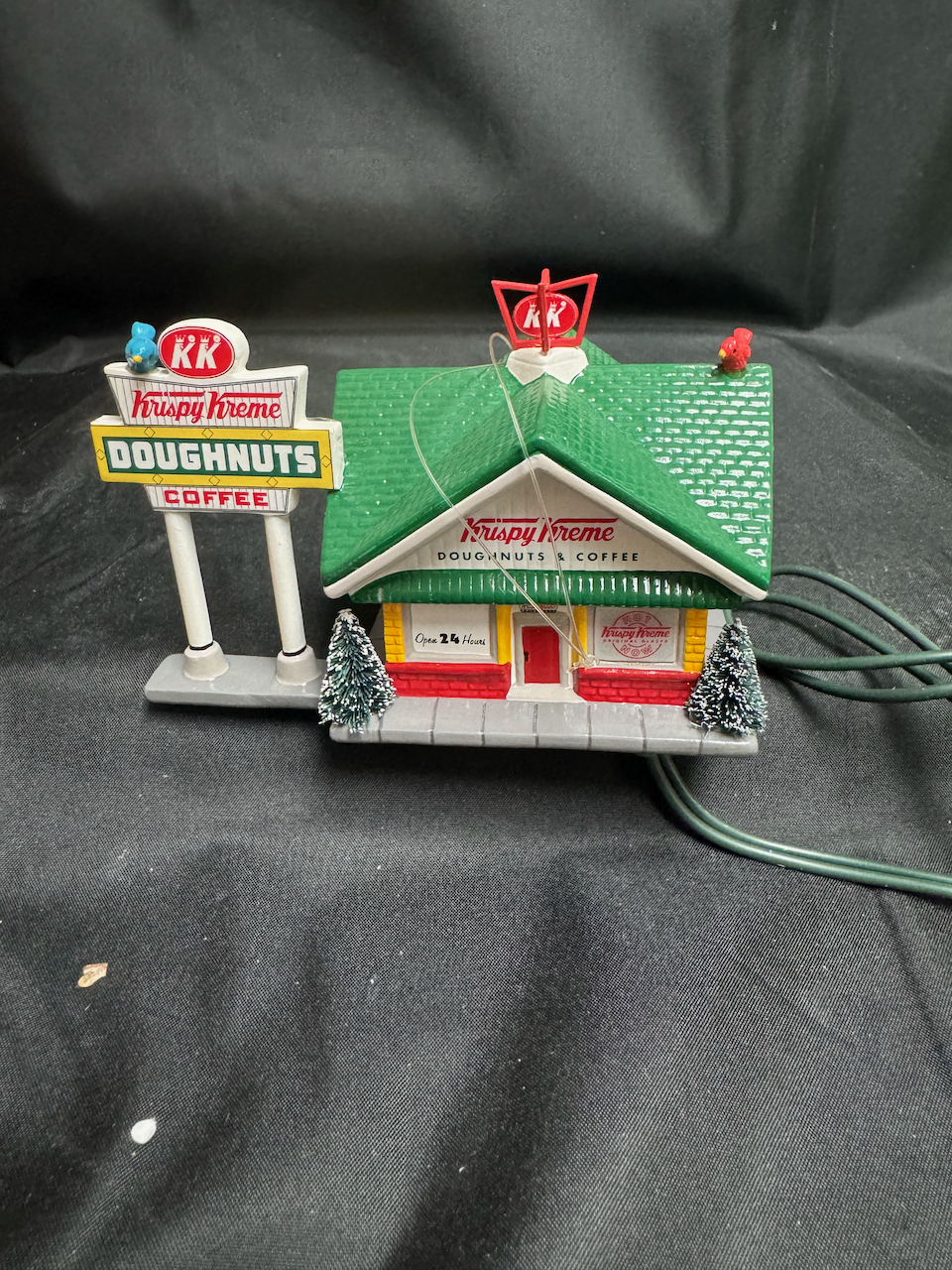 Krispy Kreme Doughnut Shop (Ornament)