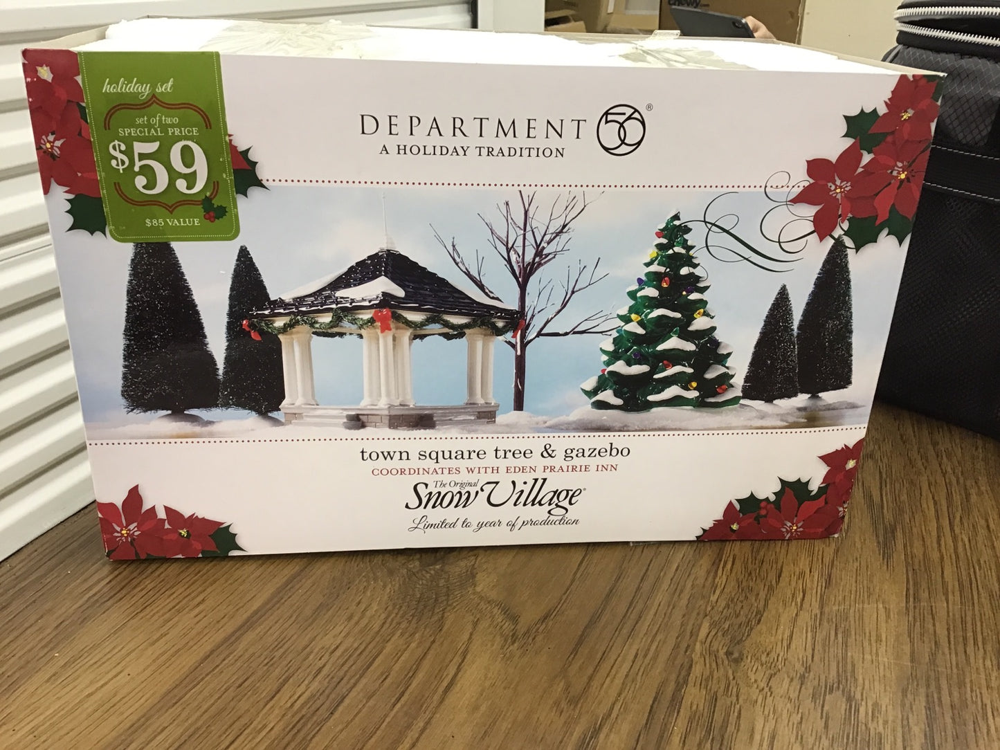 Town Square Tree And Gazebo- As is