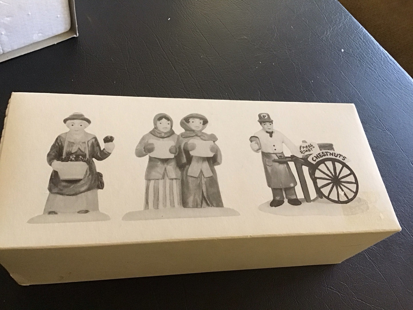 Violet Vendor/carolers/chestnut Vendor
