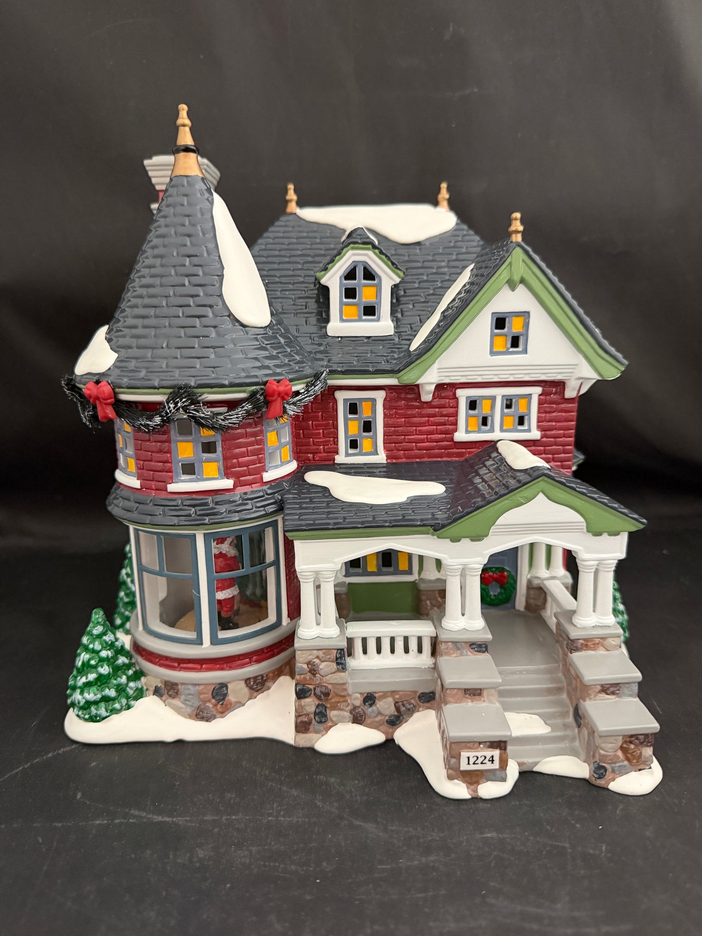 1224 Kissing Claus Lane Set of 4