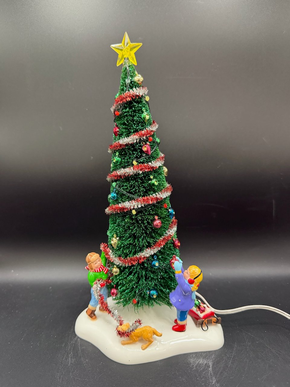Main Street Christmas Tree