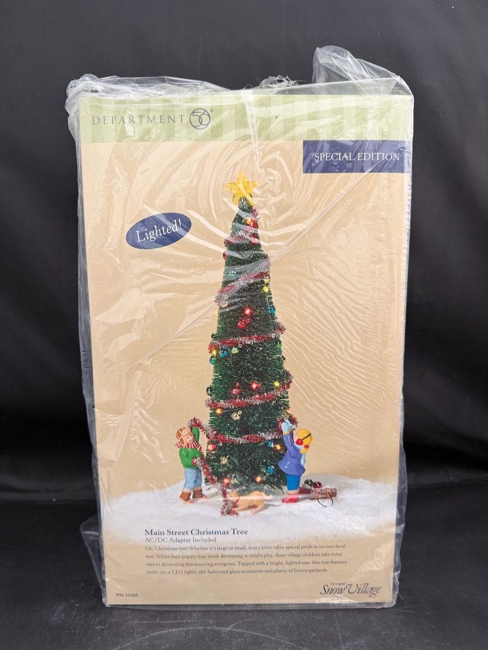 Main Street Christmas Tree
