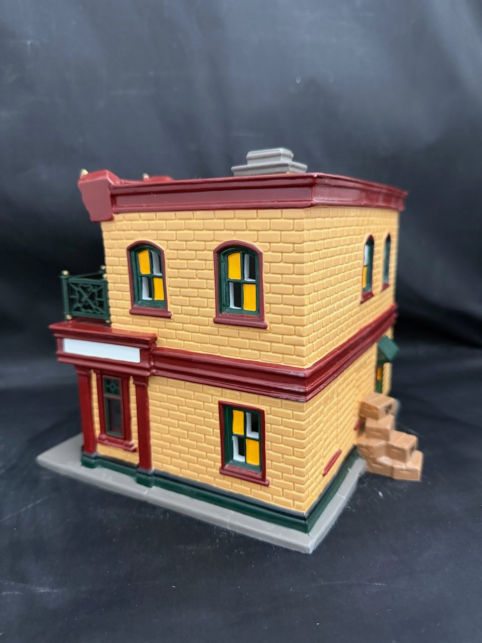 McGuire’s Irish Pub