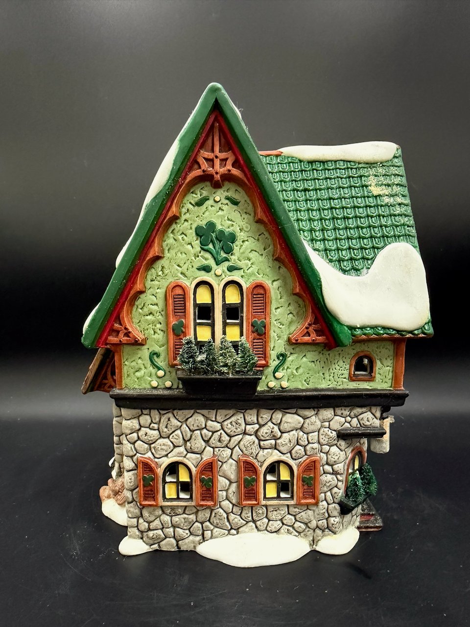 Mcelfin’s Irish Restaurant And Gifts- Read Description