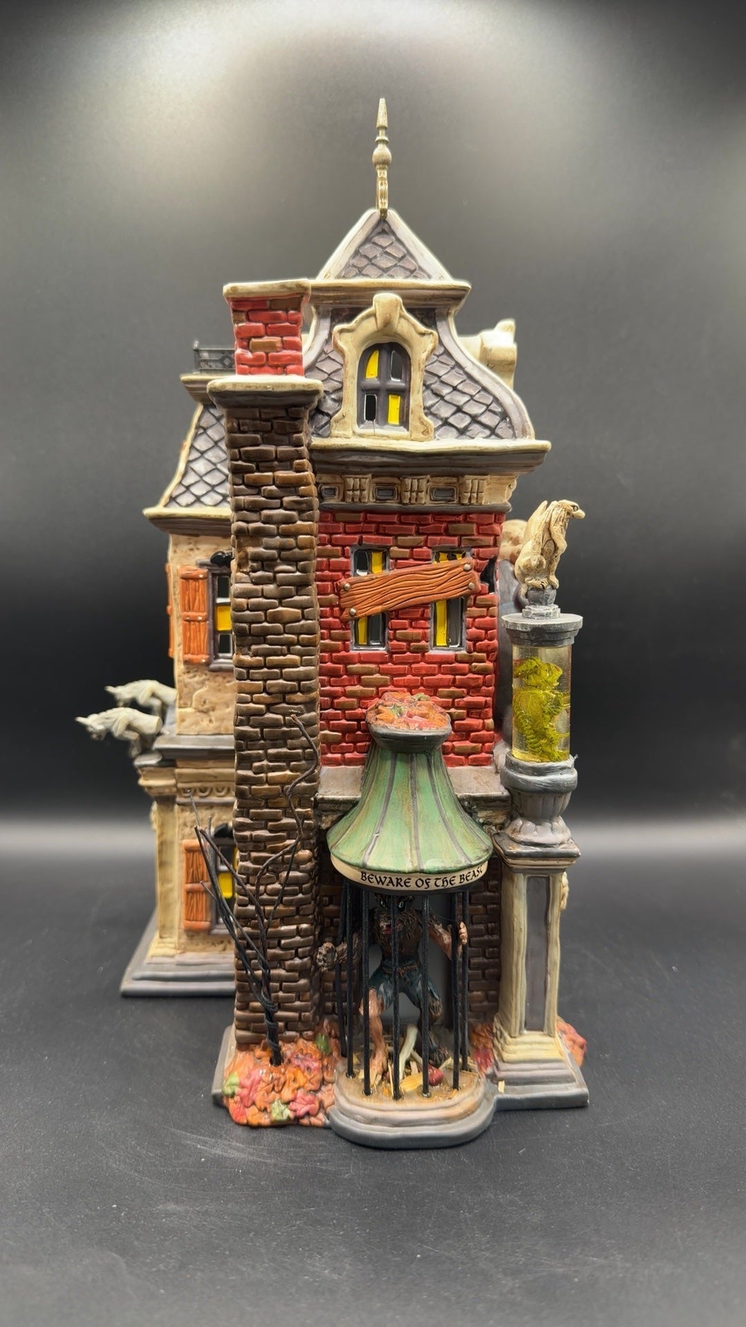 Grimslys House Of Oddities- Read Description