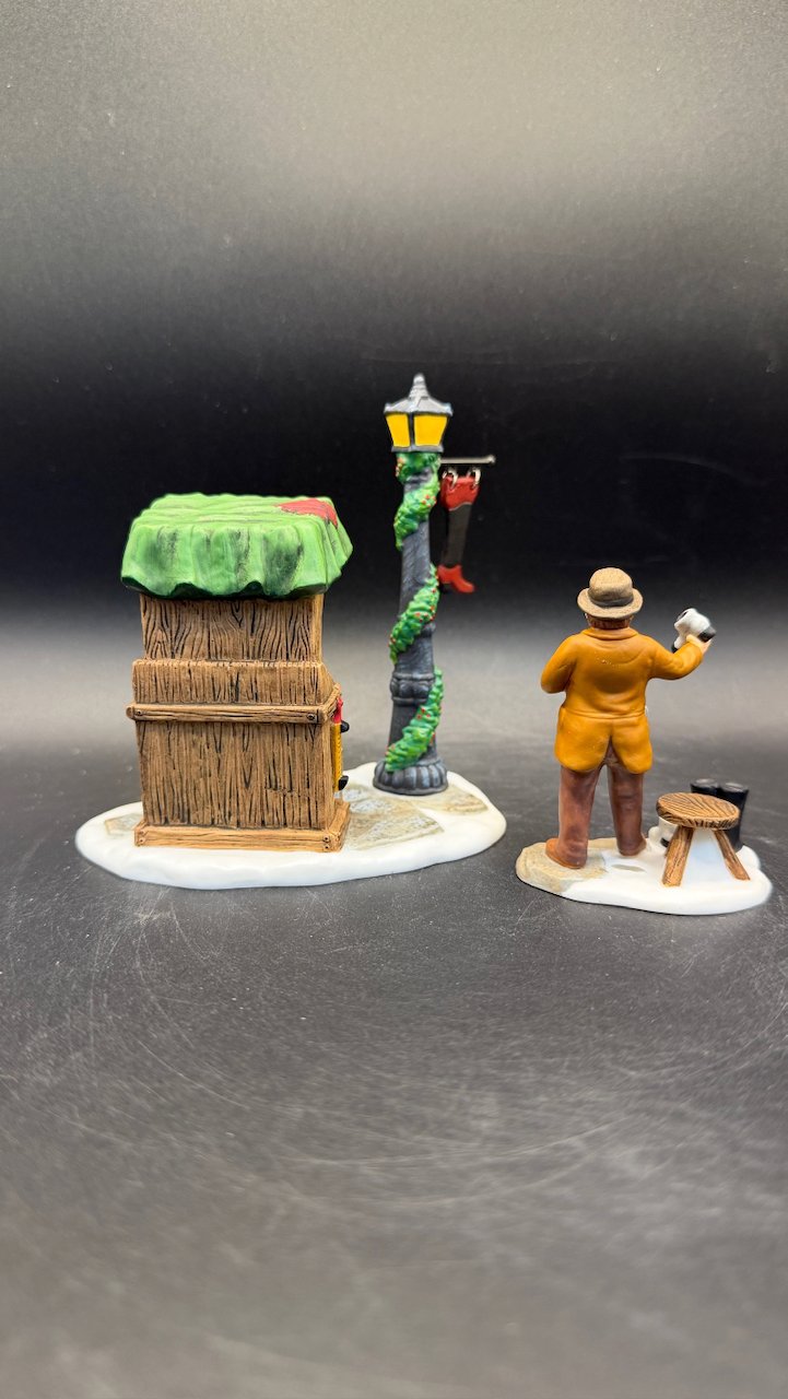 Cobbler's Corner Stand