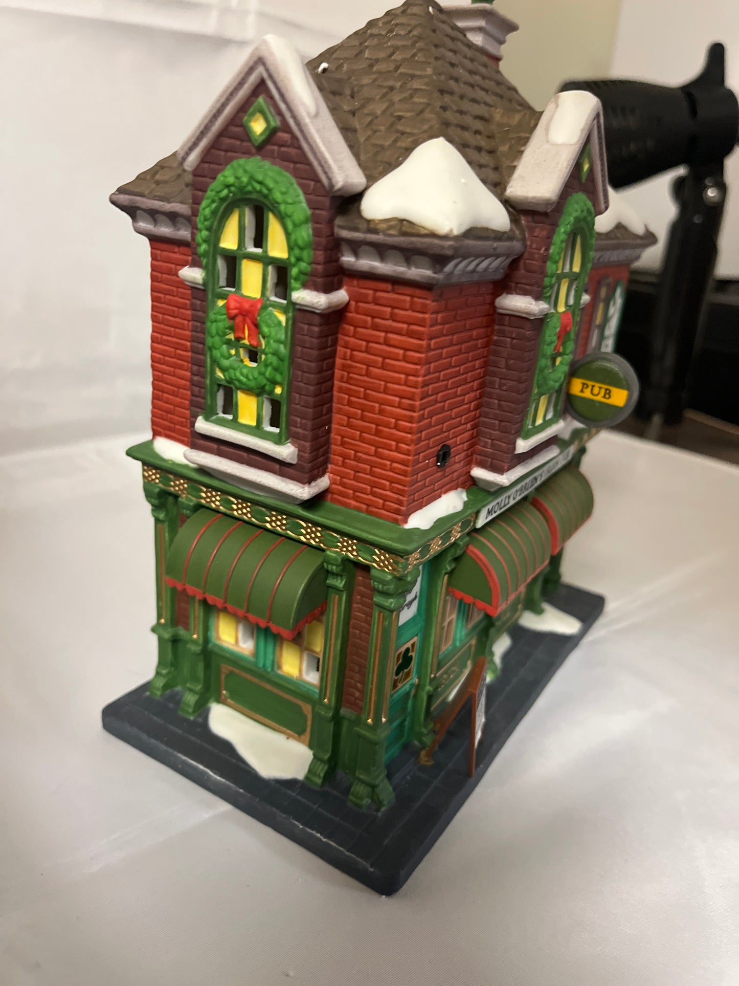 Molly O’Briens Irish Pub