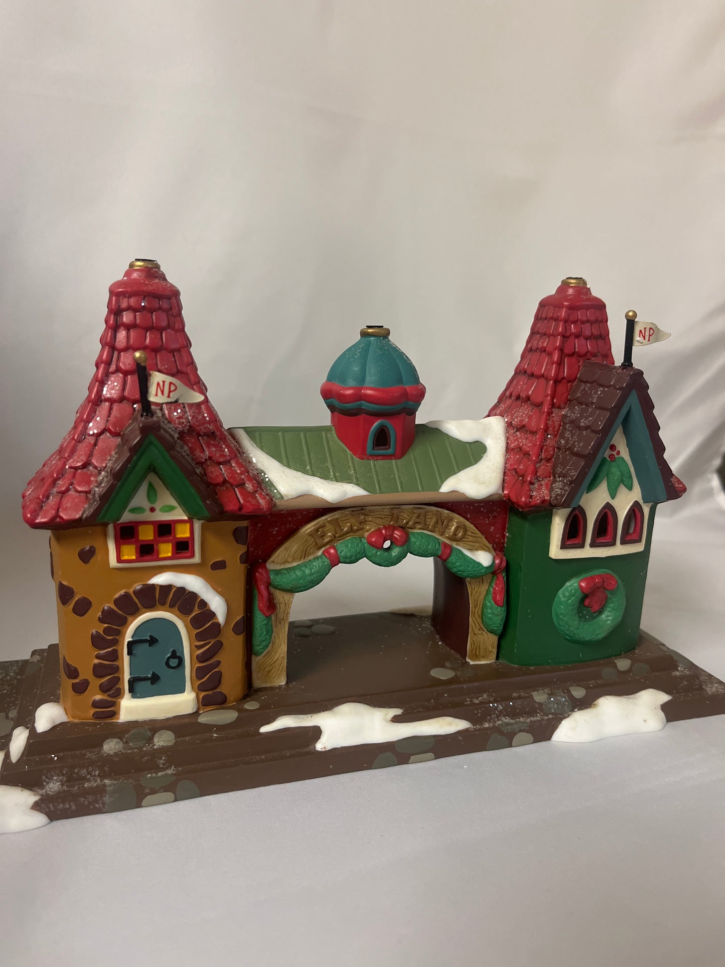 Welcome To Elf Land Gateway Entrance- see description