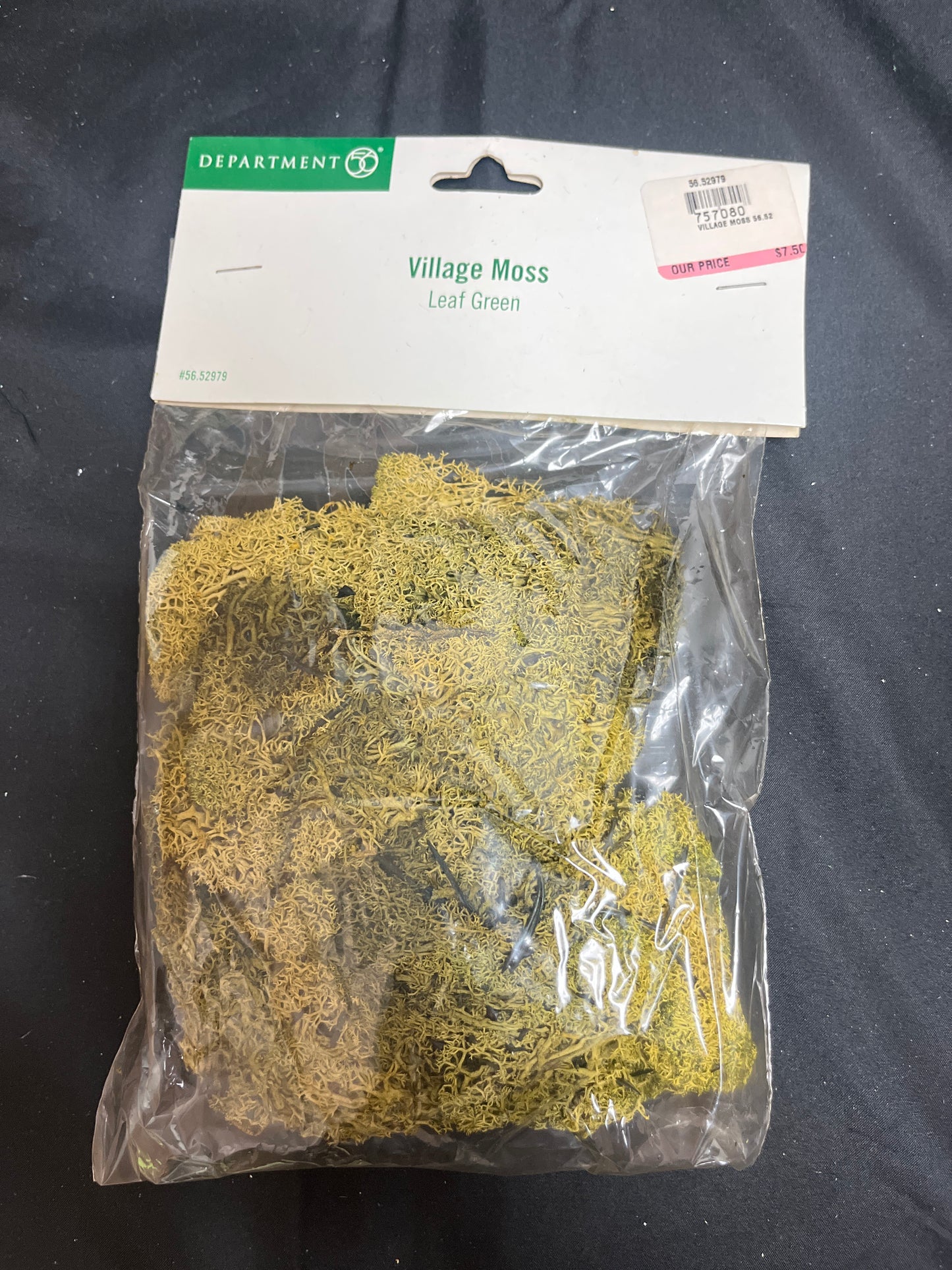 village Moss Leaf Green