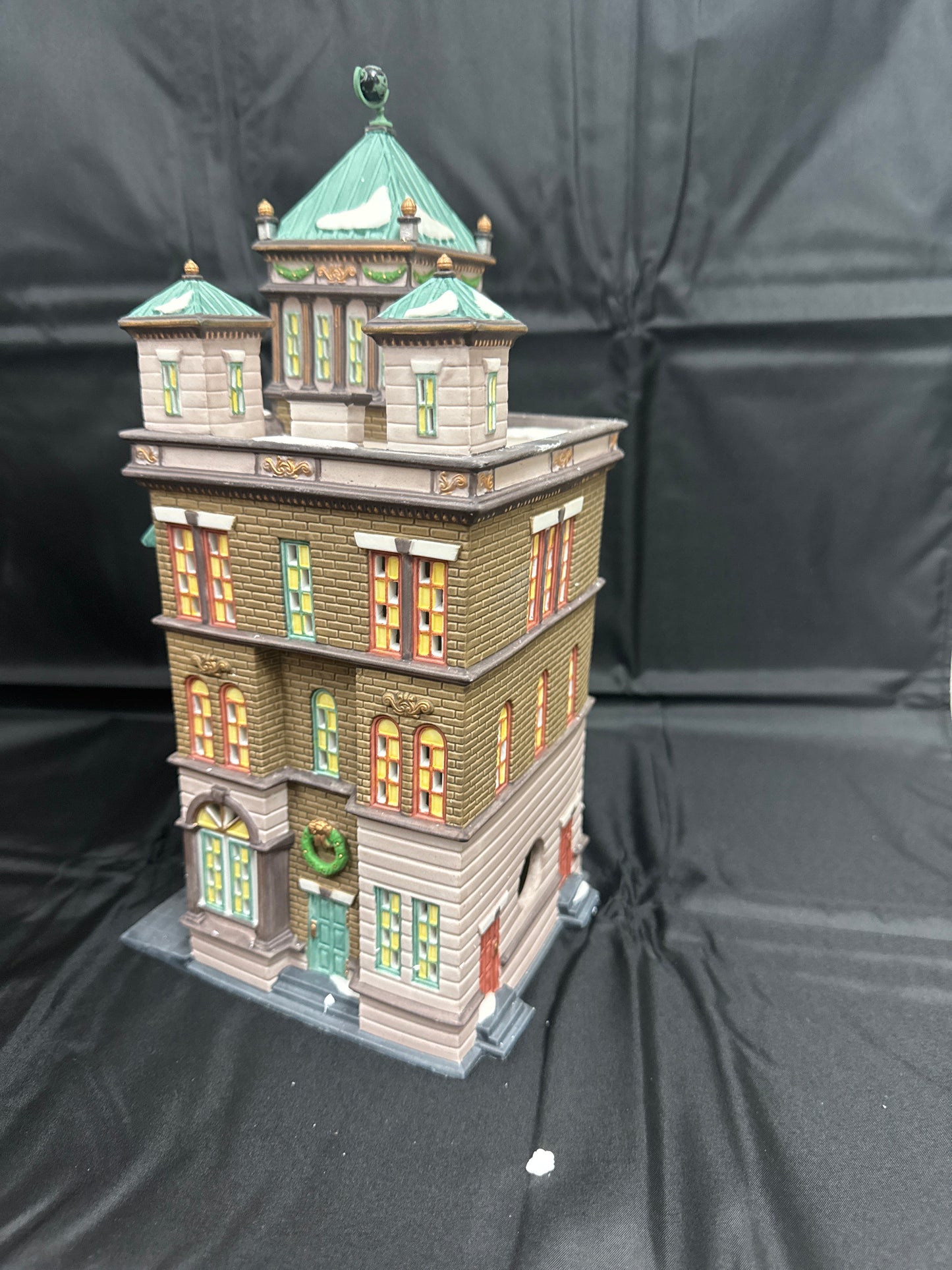 The City Globe
