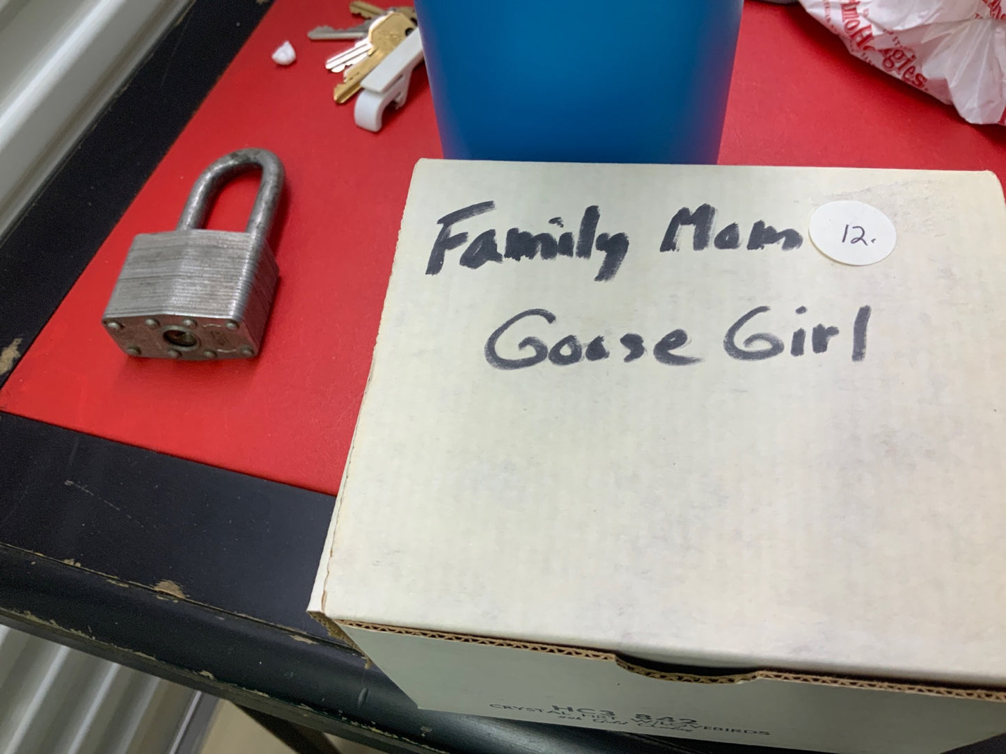 Family Mom / Kids, Goose Girl - No box