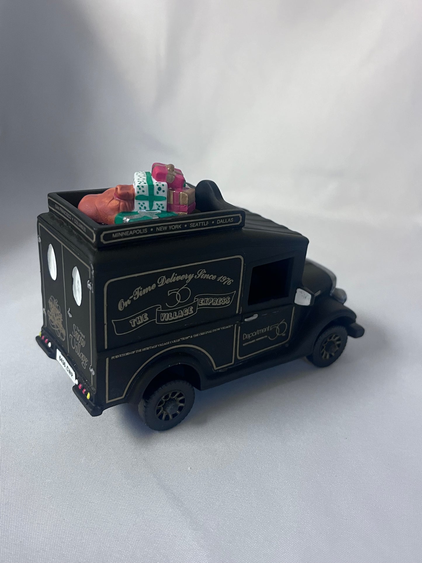 Village Express Van- 1994 Village Gathering Special "Robert's Christmas"