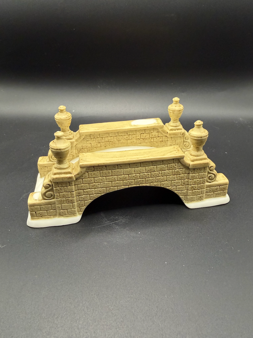 Tudor Gardens Footbridge