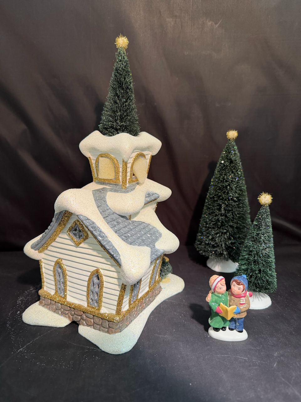 Merryville Chapel And Accessories
