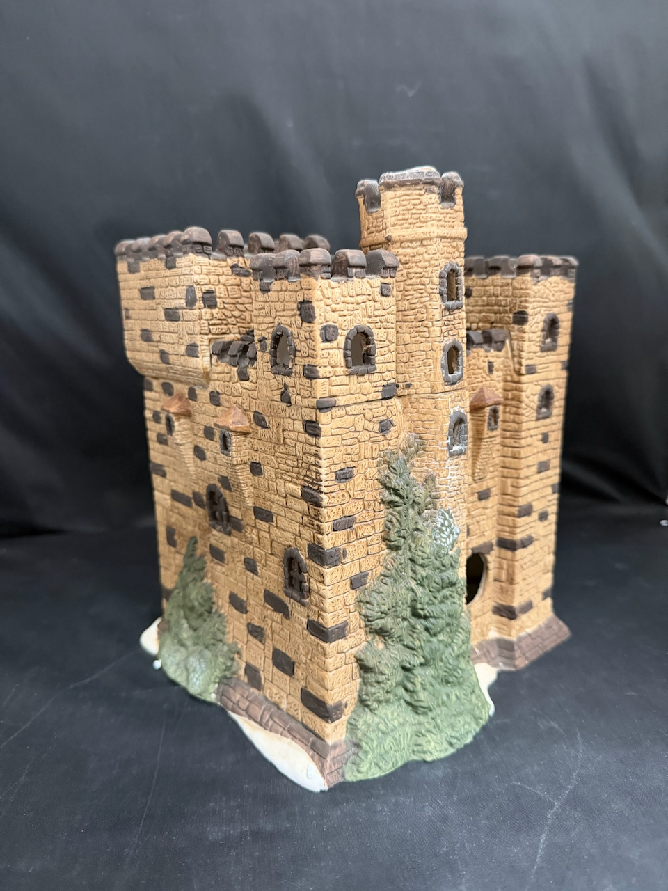 Dickens’ Village Castle - Kenilworth Castle