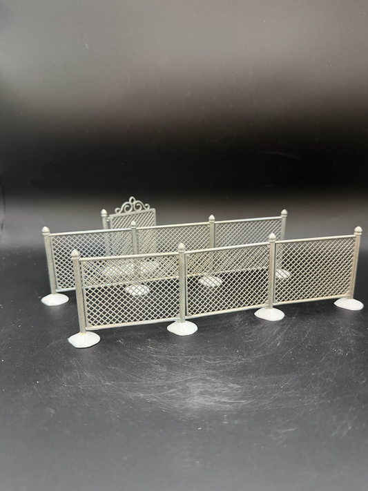 Chain Link Fence With Gate