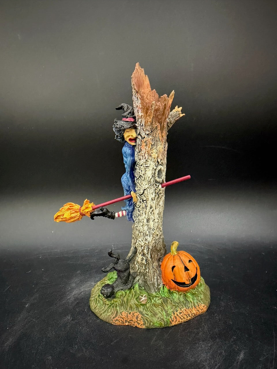 Honest, This Tree Came Out Of Nowhere- Read Description
