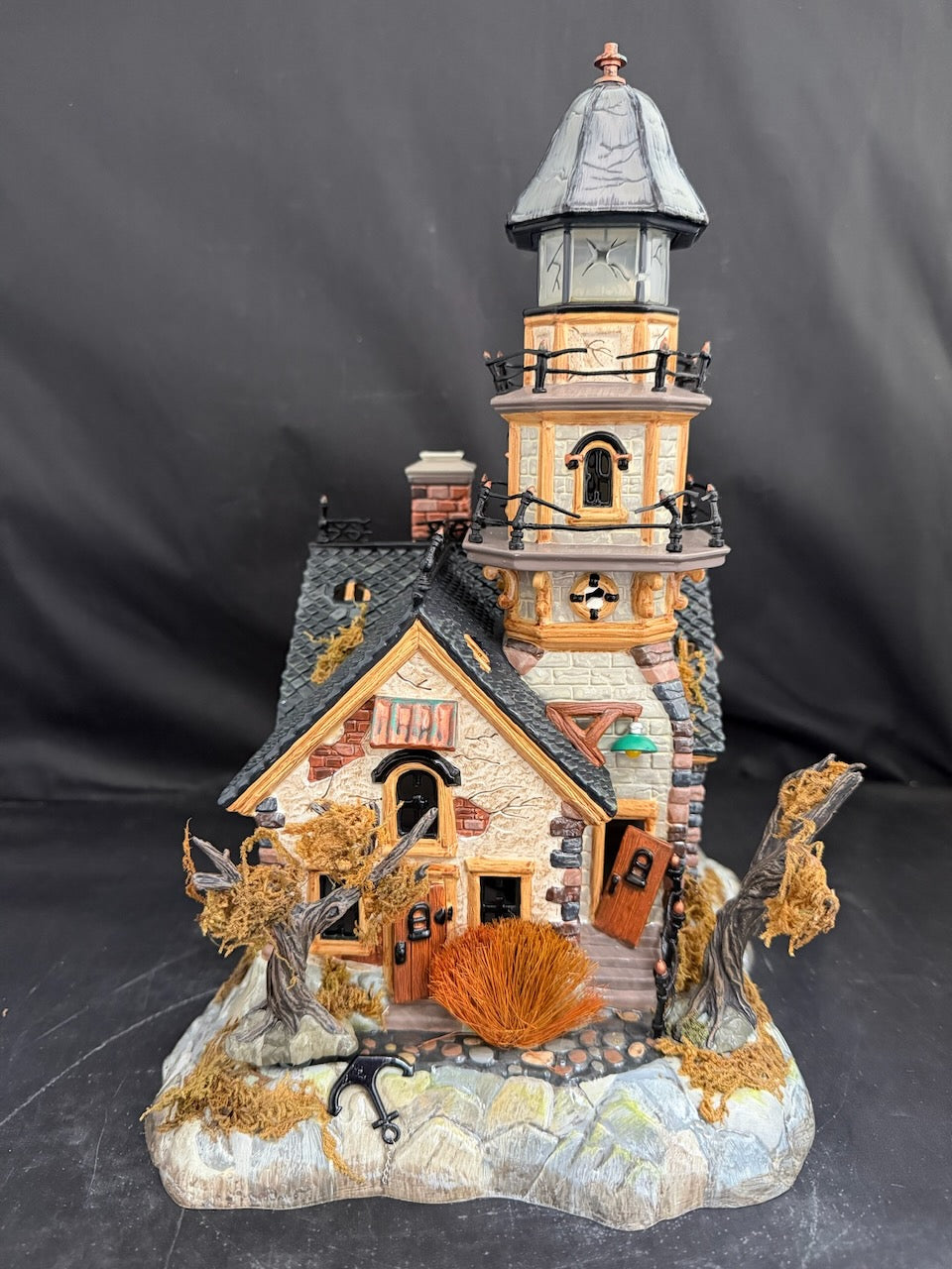 Shipwreck Lighthouse