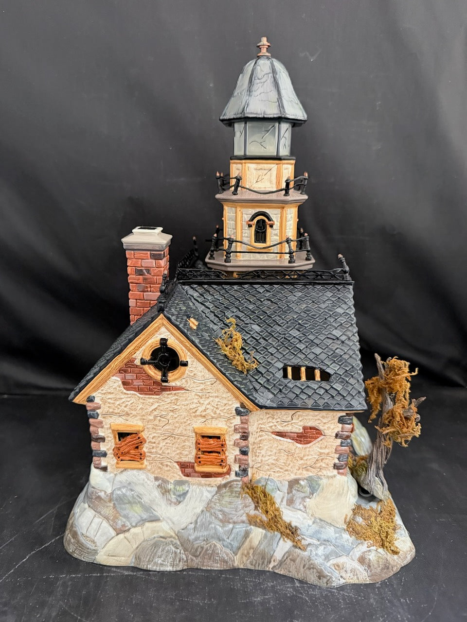 Shipwreck Lighthouse