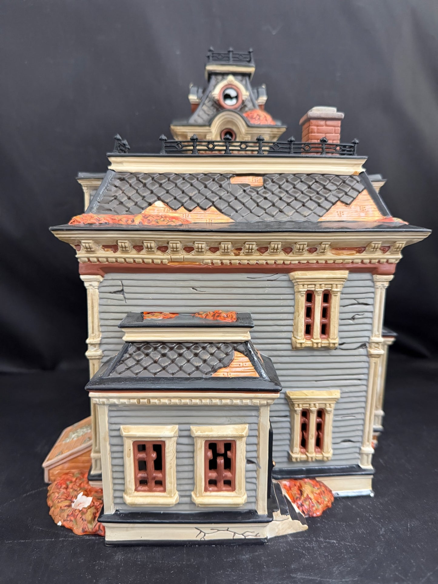 Grimsly Manor- Read Description