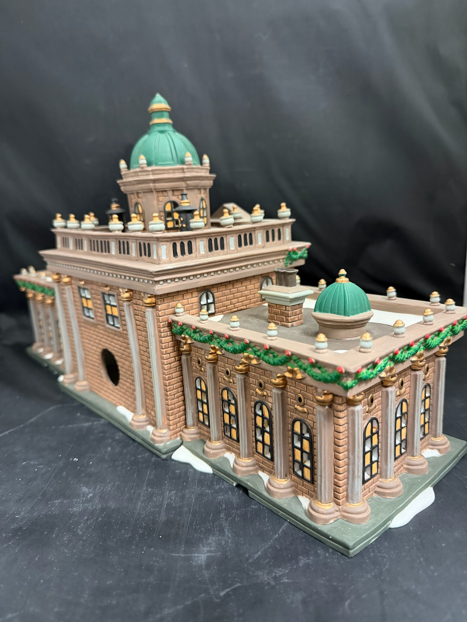 Ramsford Palace Set Of 17