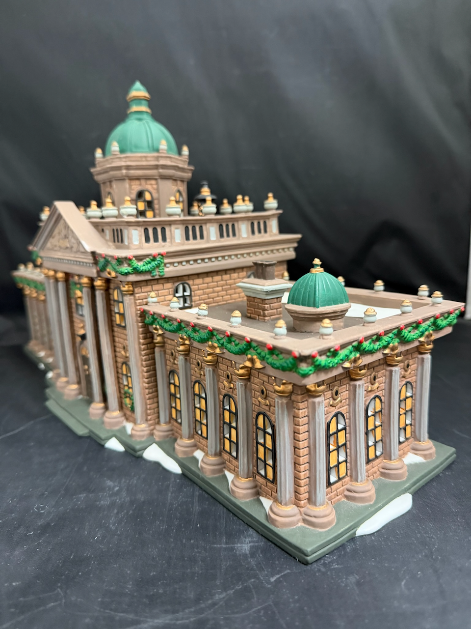 Ramsford Palace Set Of 17