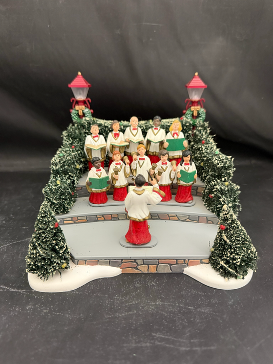 Village Animated “holiday Singers”- Read Description
