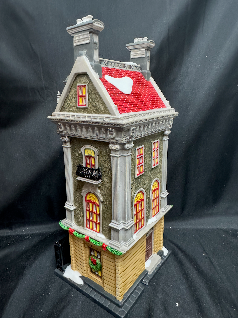 Harrison House - Read Description