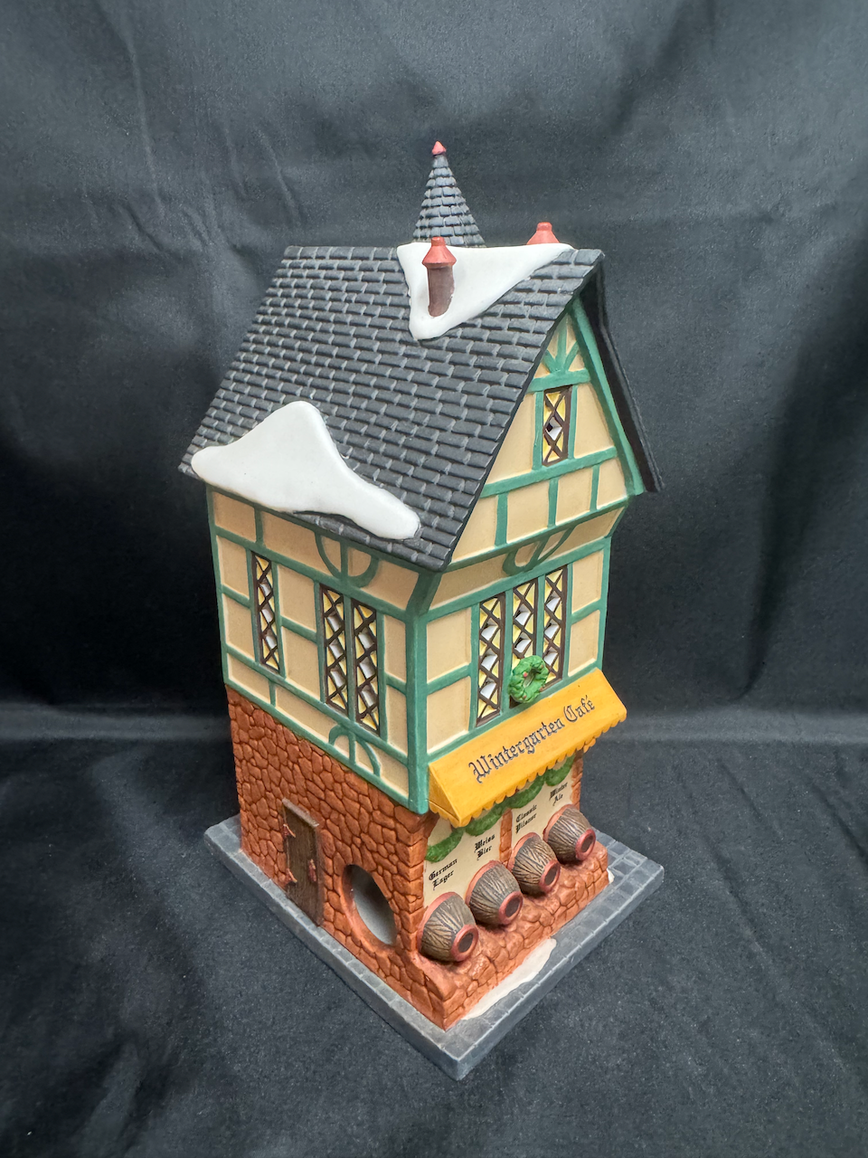 Wintergarten Cafe- See Description