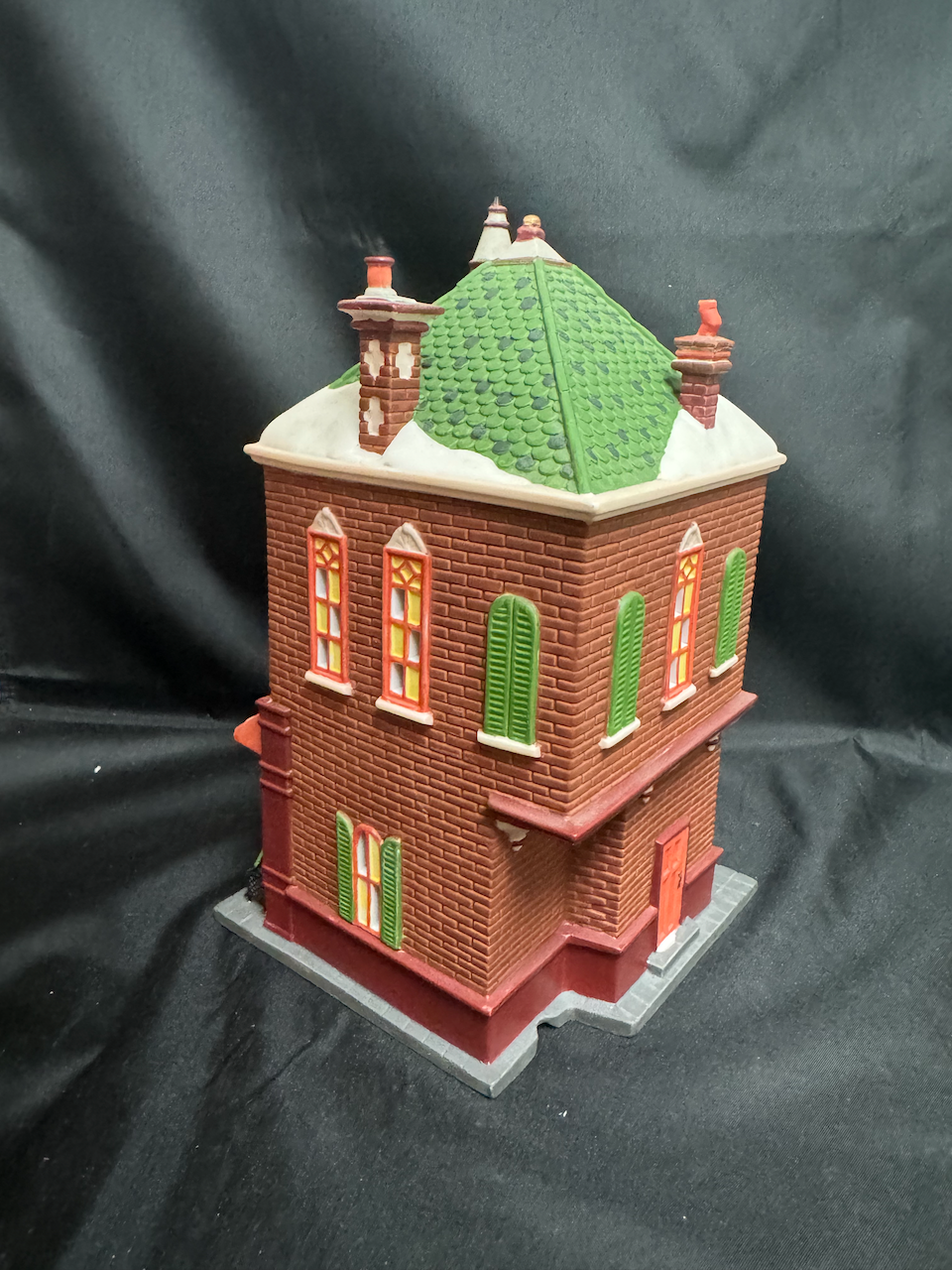 Jenny’s Corner Book Shop - See Description