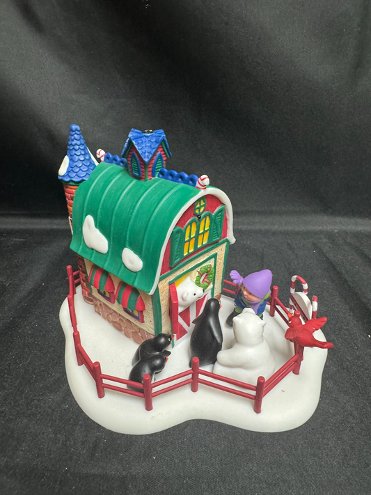 North Pole Petting Zoo - See Description