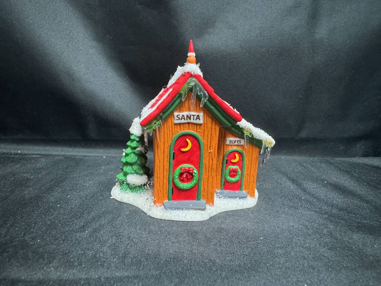 Up North Outhouse - Read Description