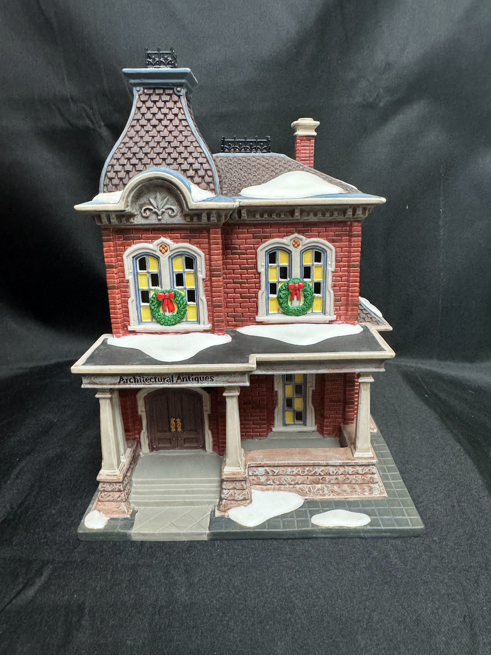 Architectural Antiques - See Description (building only)