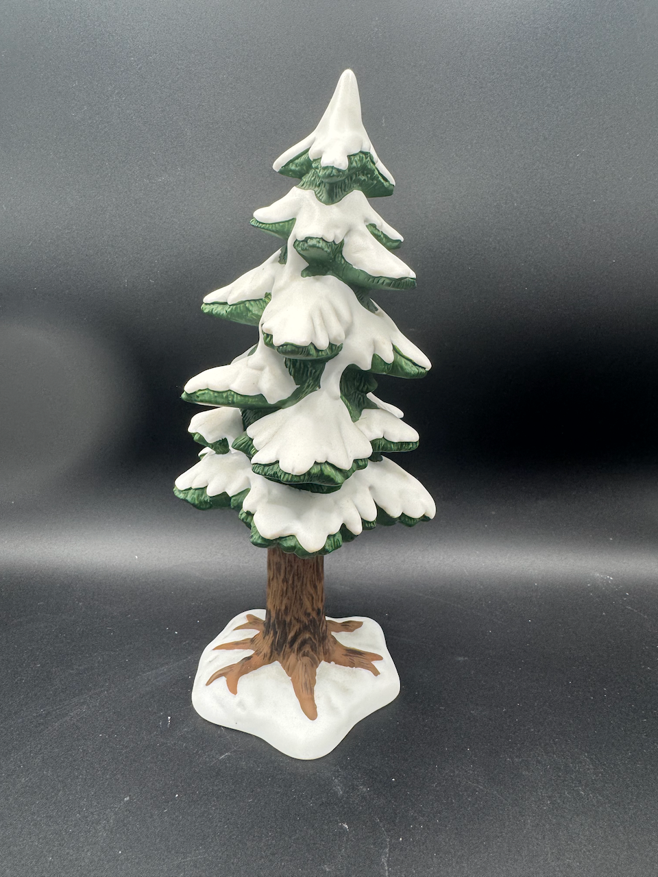 Village Porcelain Pine Large