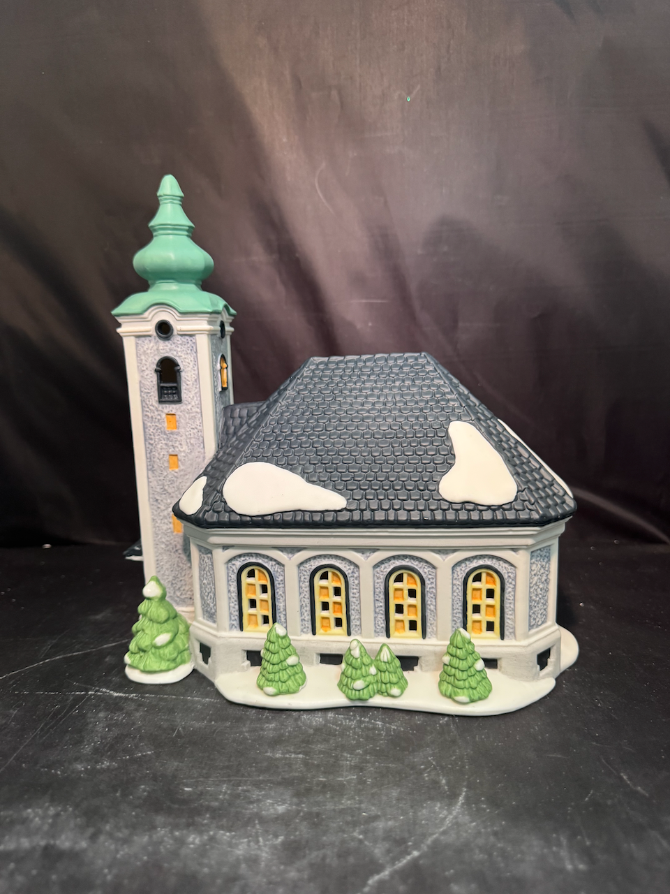 “St. Nikolaus Kirche” The Church Where Silent Night Was First Written