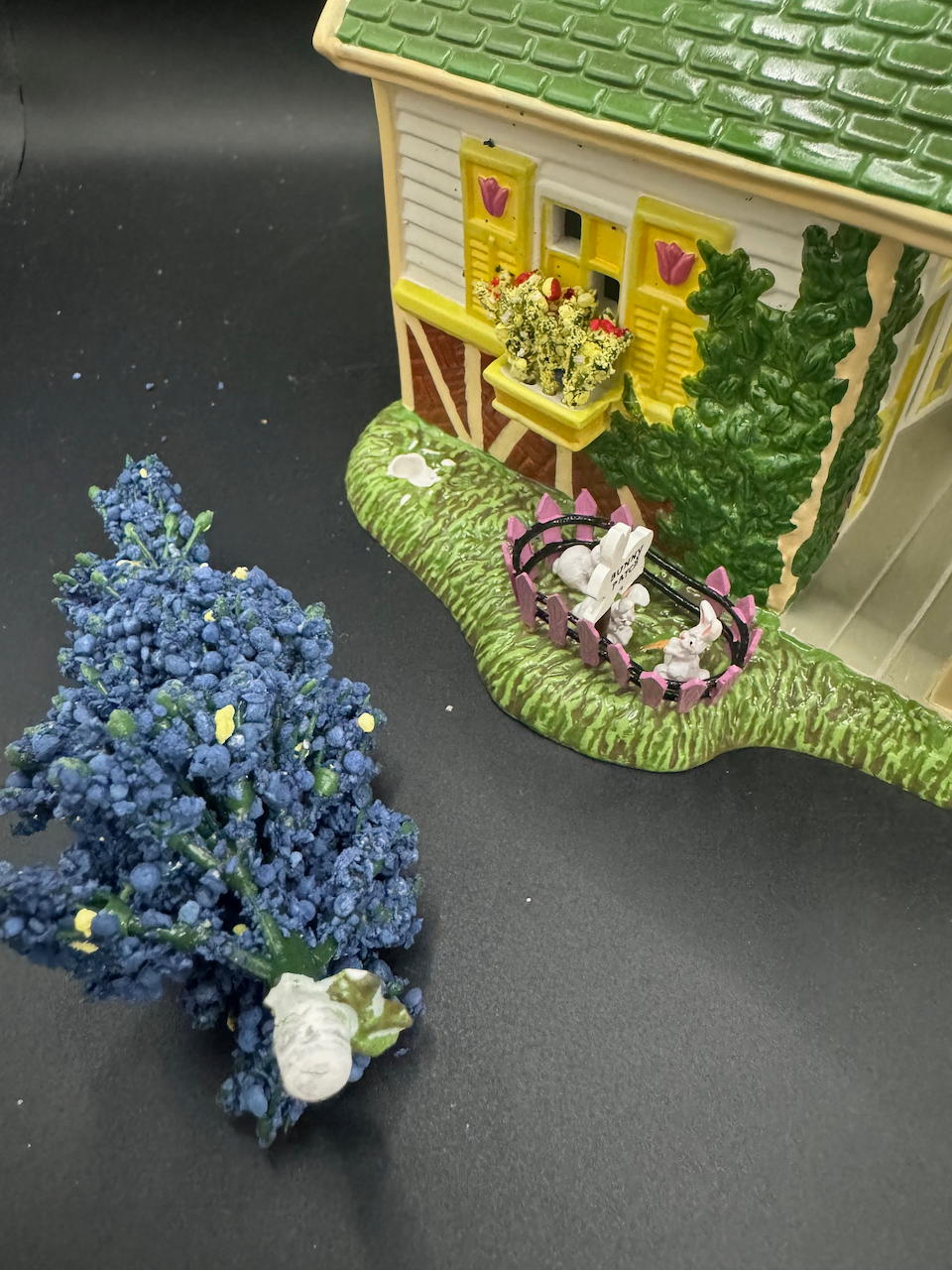 Lily’s Nursery & Gifts - See Description